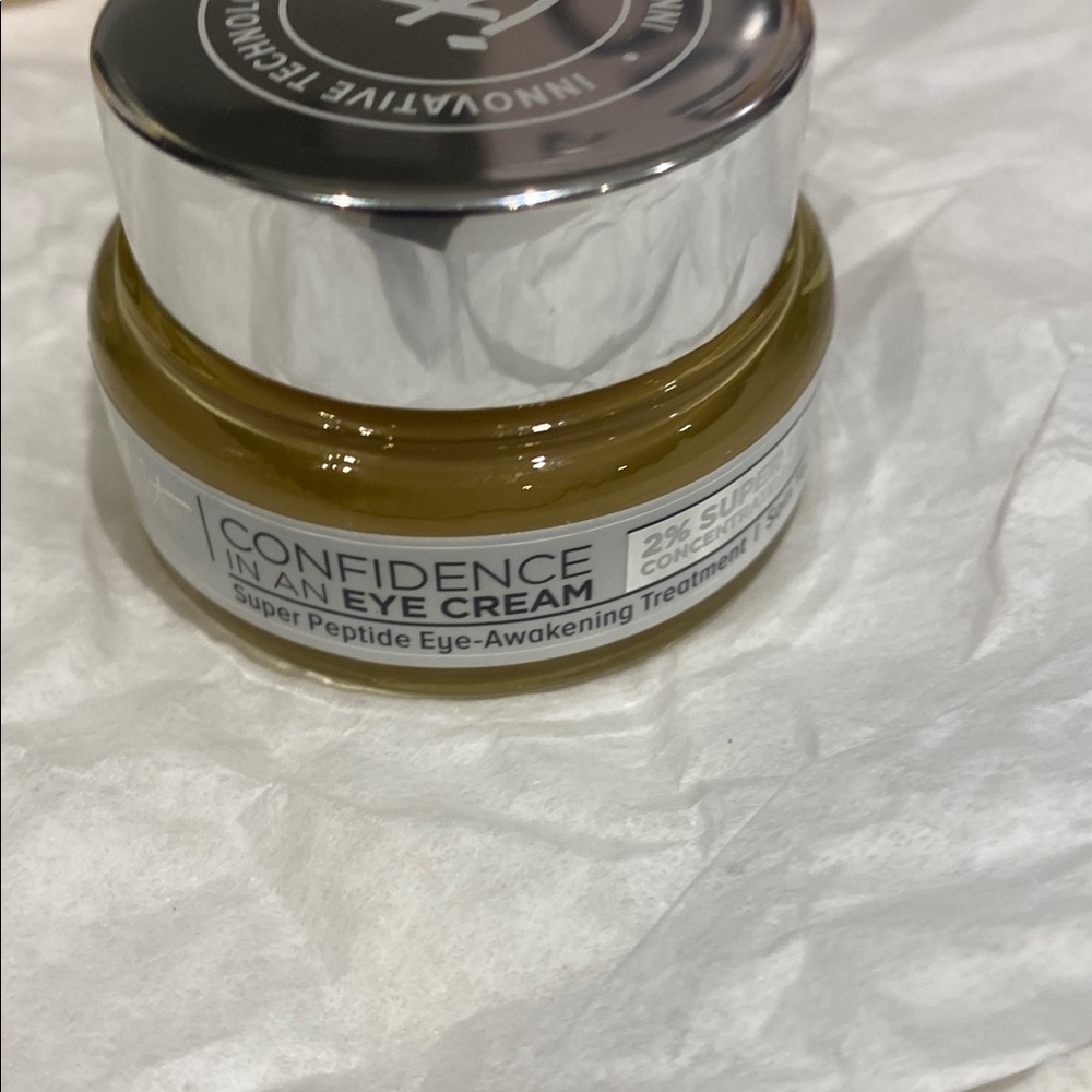 it cosmetics Confidence in a Cleanser & Cream set.mascara & eyebrow full size - Picture 6 of 9